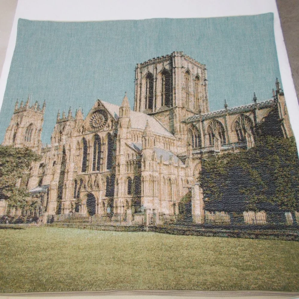 EUC Tapestry Pillow Cover With Zipper - Picture 1 of 8